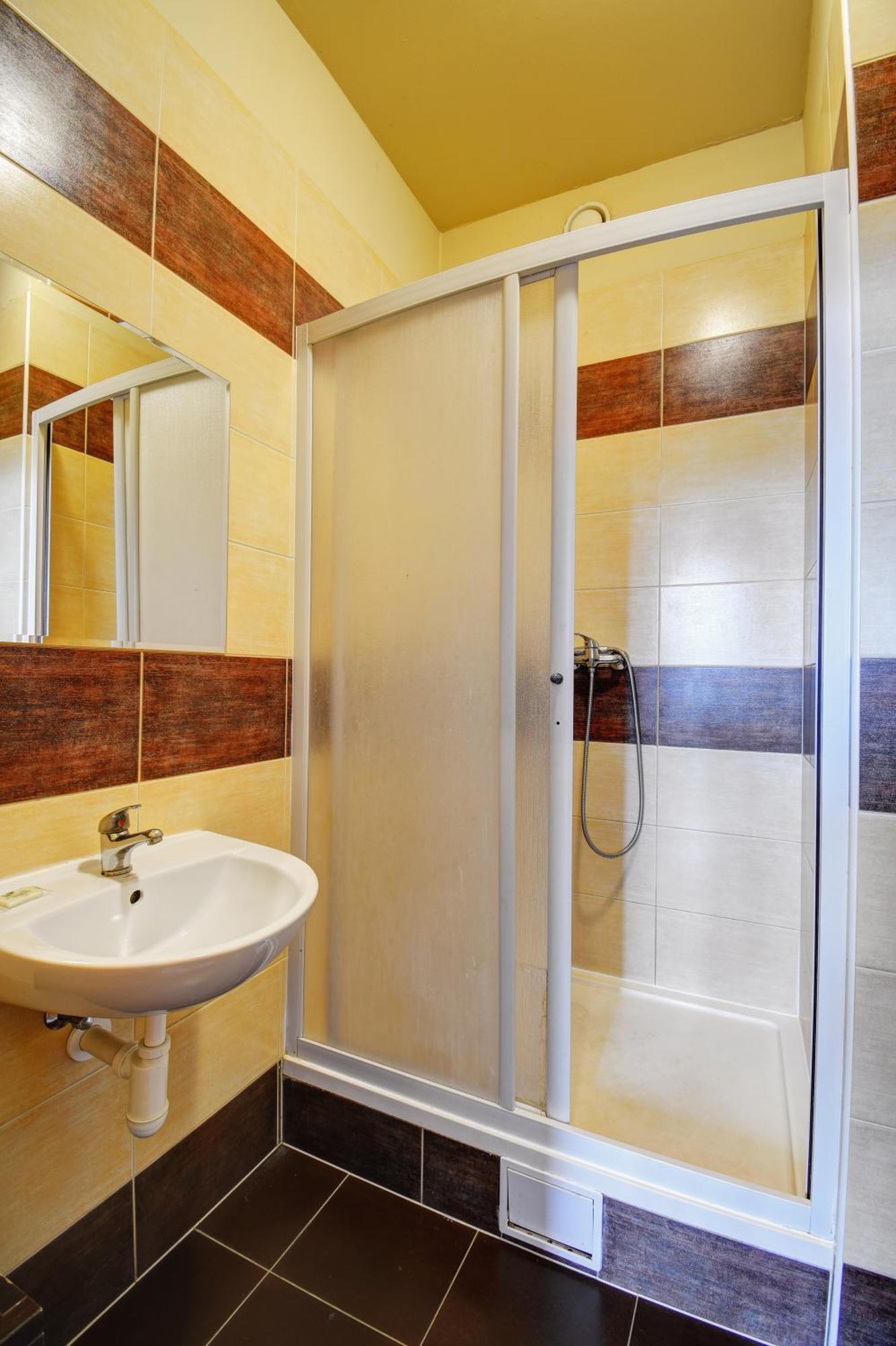 Plus Prague Albergue *